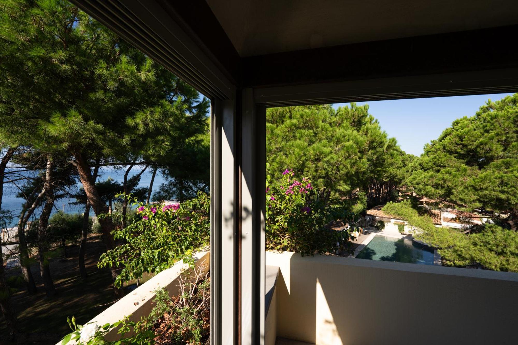 Praia Art Resort - Small Luxury Hotels Of The World (Adults Only) Ле Кастела Екстериор снимка